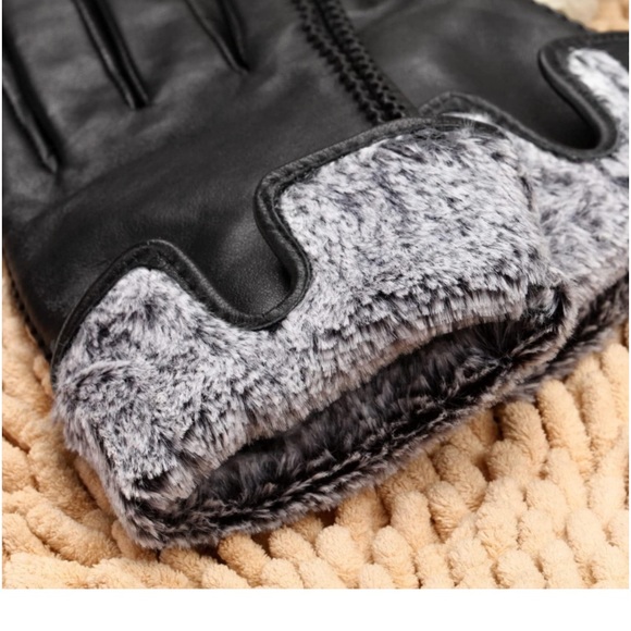 MaxW Women’s Black Sheepskin Leather Gloves With Faux Fur Lining Size Medium New - Picture 3 of 7